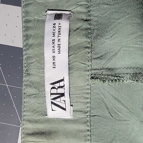 ZARA‎ Satin Jogging Trousers with a Wrinkled Effect Size XS - Picture 8 of 8